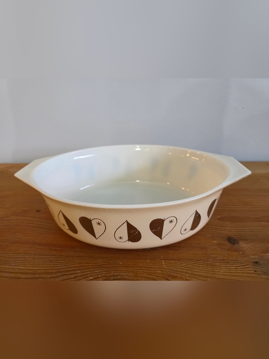 Pyrex Other - Vintage Pyrex Golden Hearts